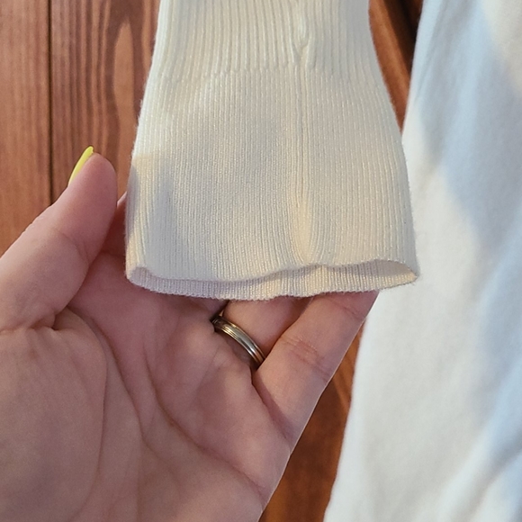 White Sweater - Picture 2 of 6